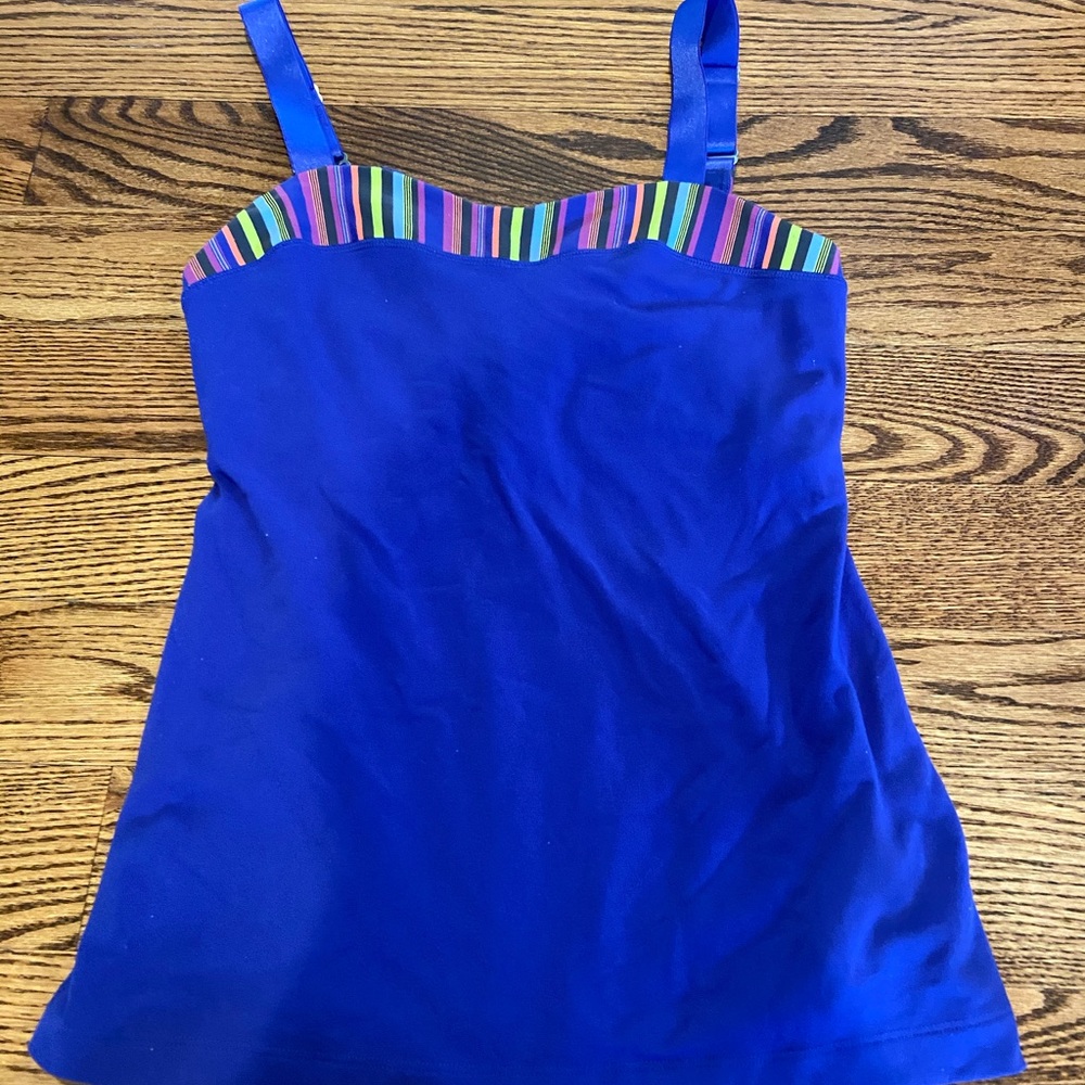 Lululemon wide strap athletic tank, Women’s 6/8